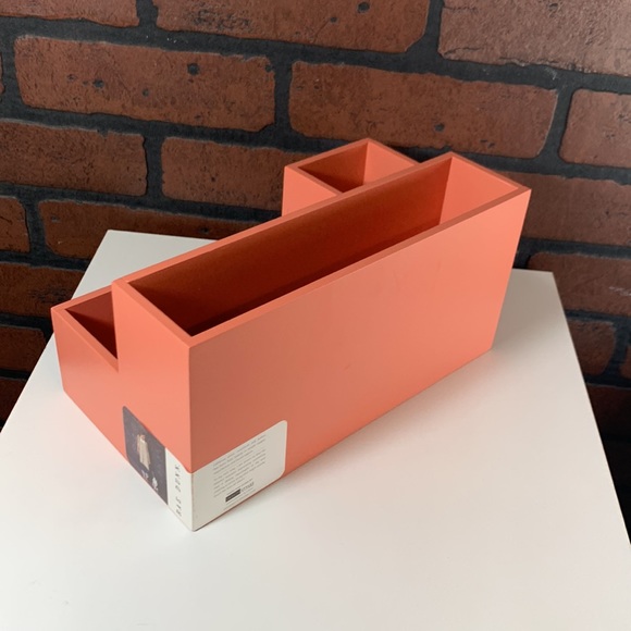 Rae Dunn ORGANIZE desk organizer with pen holder - Picture 5 of 7